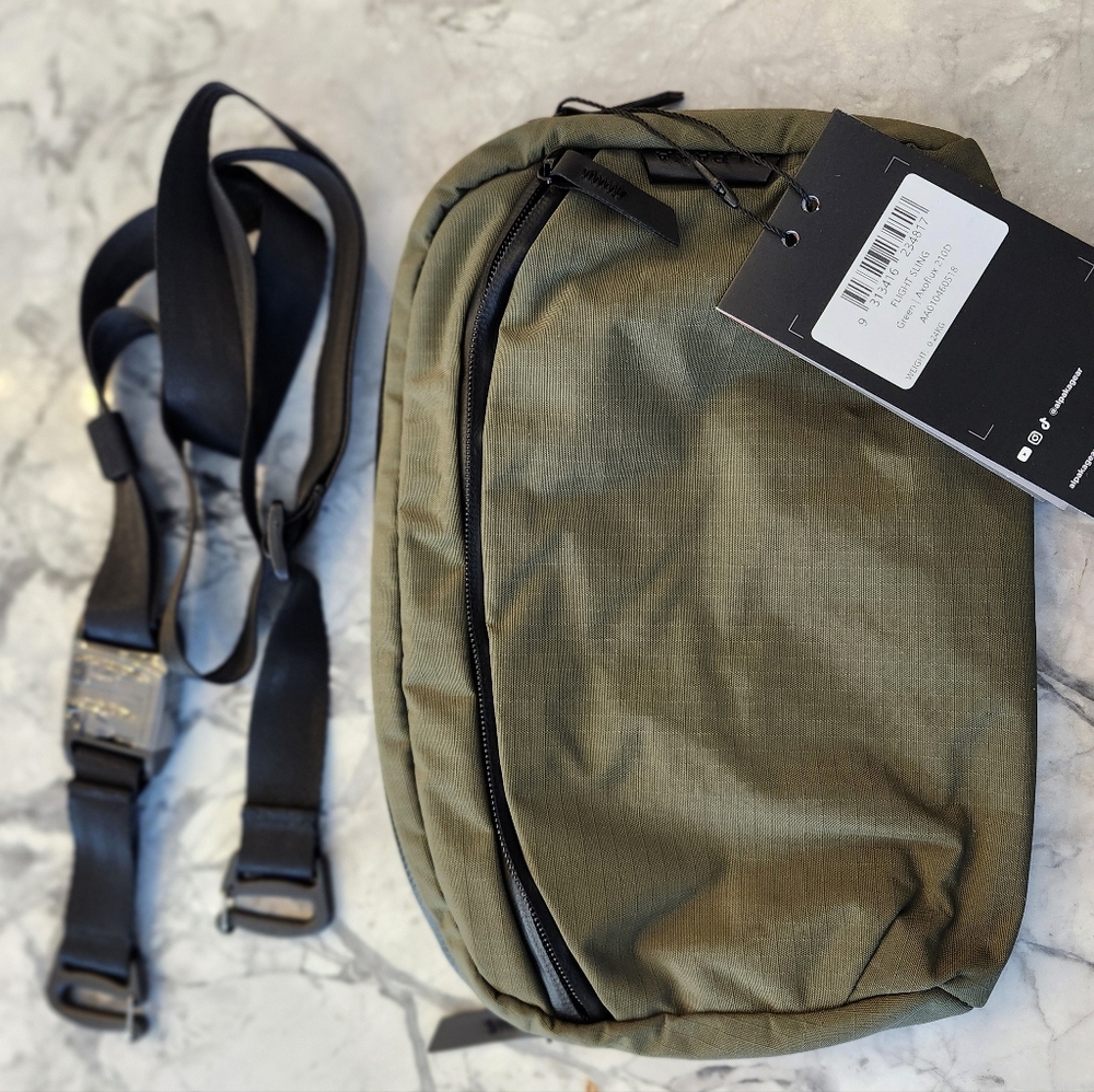 ALPAKA Flight Sling 2L Green Axoflux 210D Crossbody Bag NWT - Picture 11 of 11